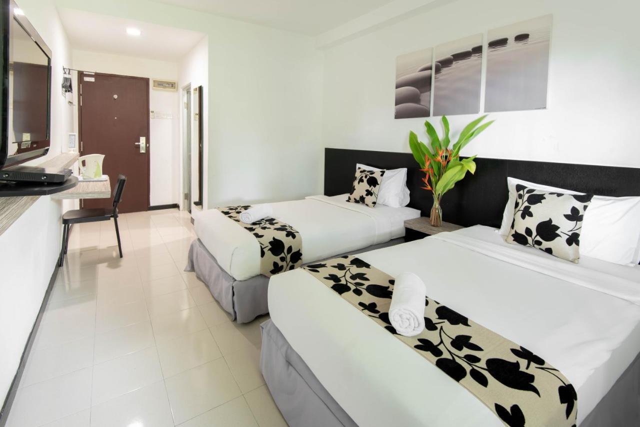 Riverra Inn Langkawi Kuah Esterno foto