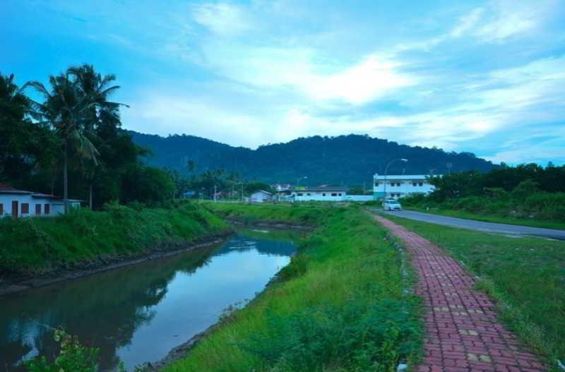 Riverra Inn Langkawi Kuah Esterno foto
