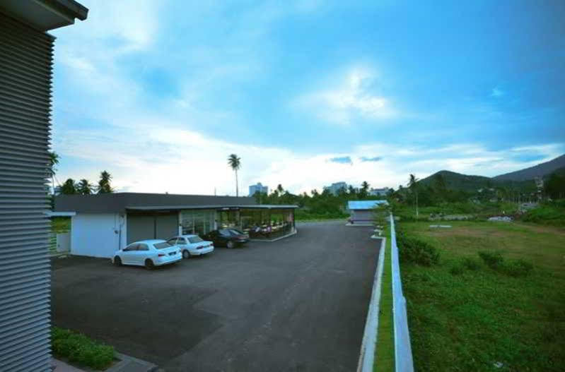 Riverra Inn Langkawi Kuah Esterno foto